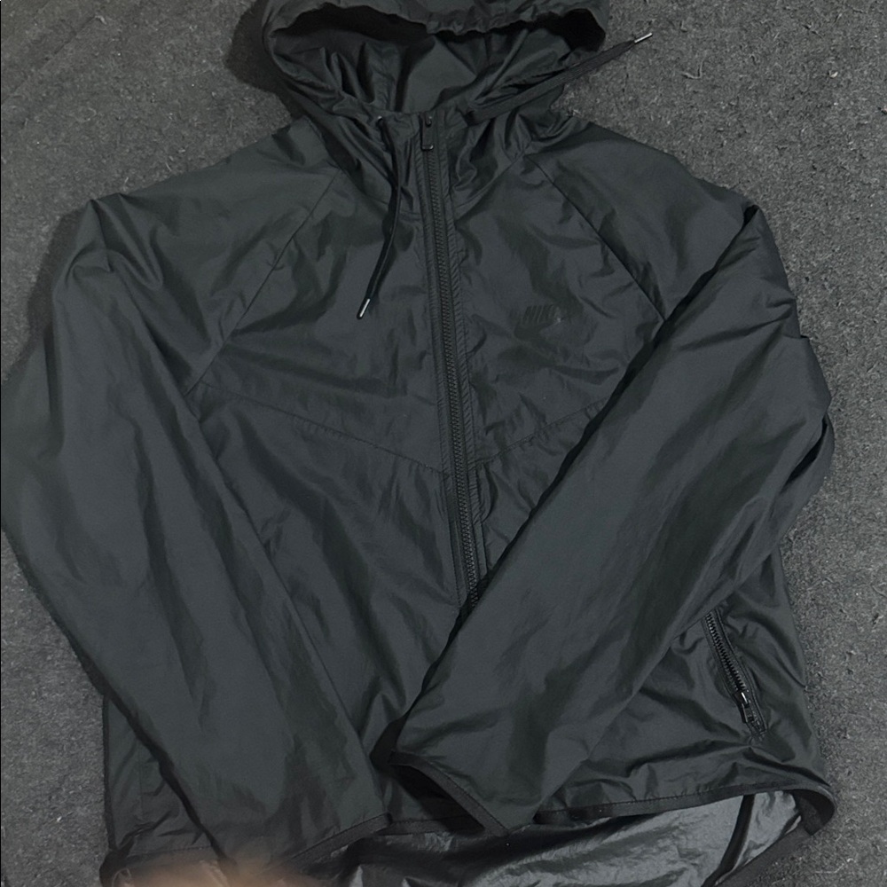 Nike Men's Black Windbreaker Jacket